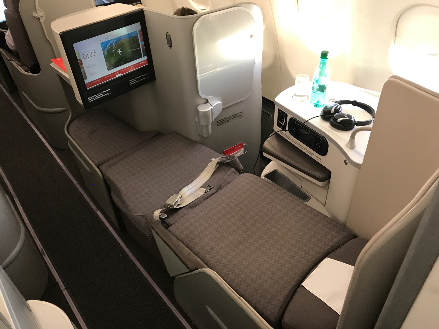 Iberia A340 Business Class cabin